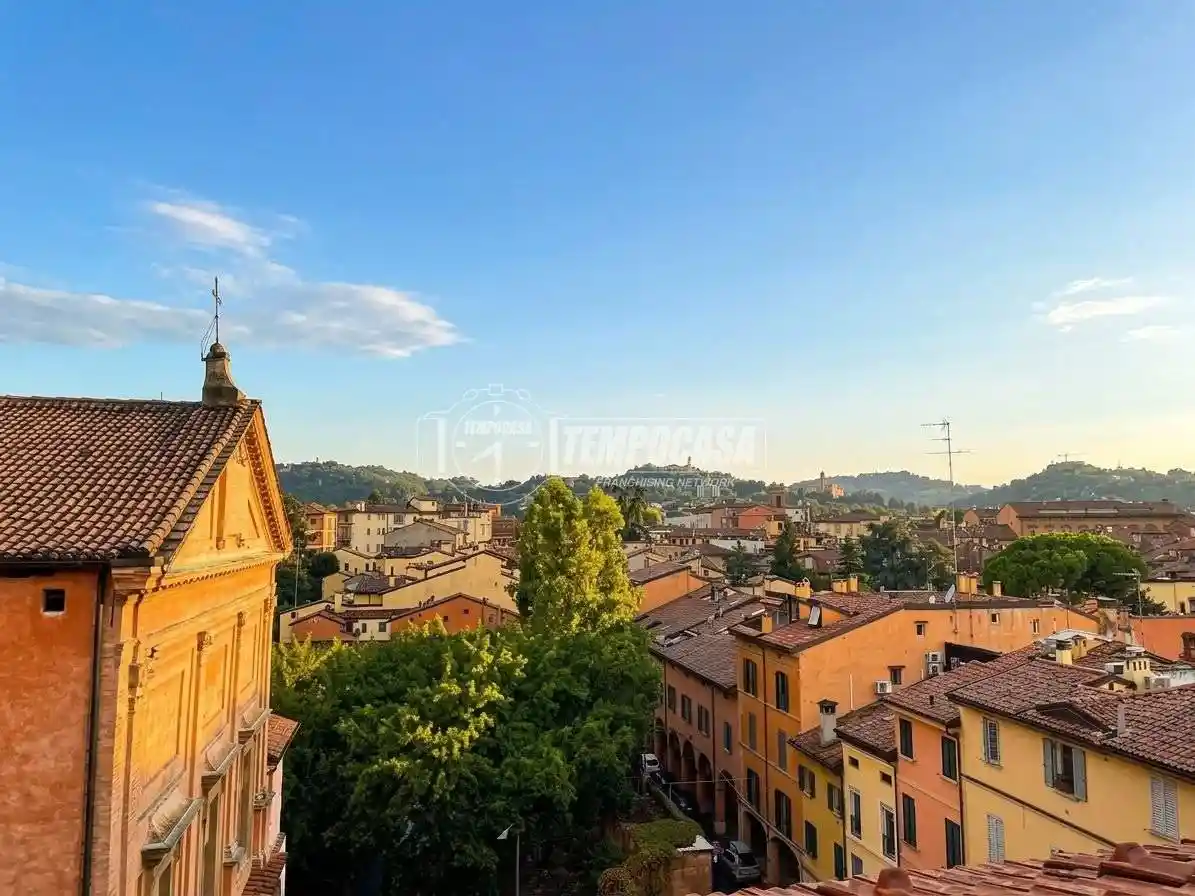 Appartamento in vendita a Bologna