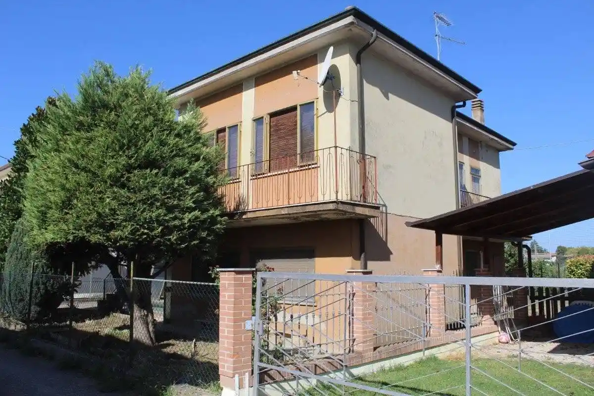 Villa in vendita a Polesella
