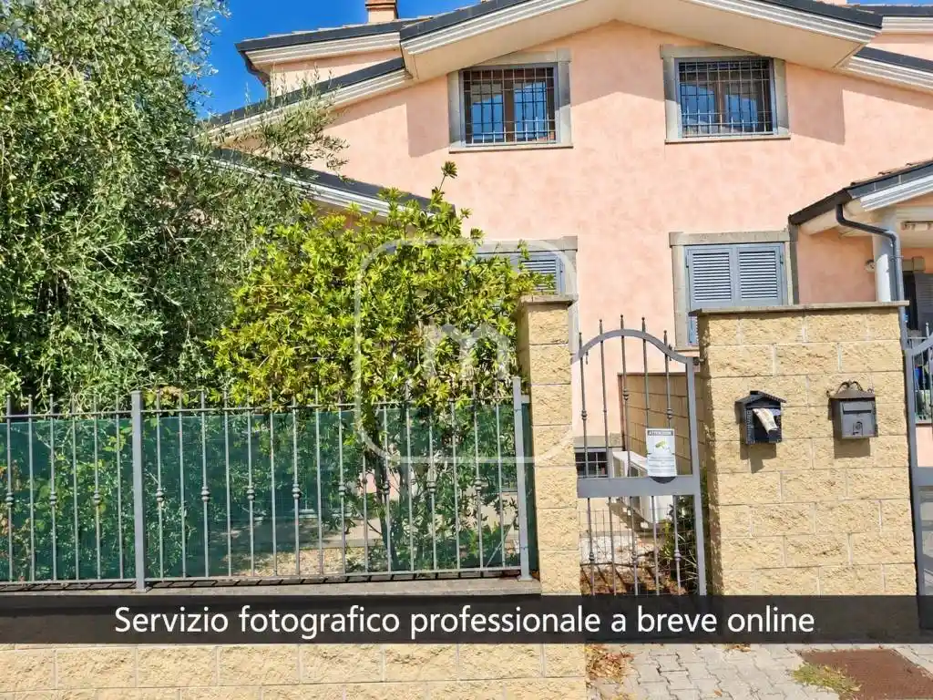 Villetta a schiera in vendita a Roma