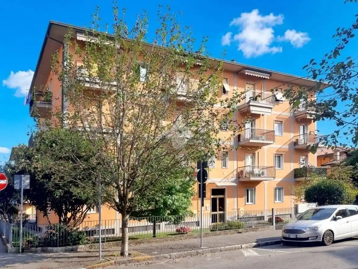 Appartamento in vendita a Cassano d'Adda