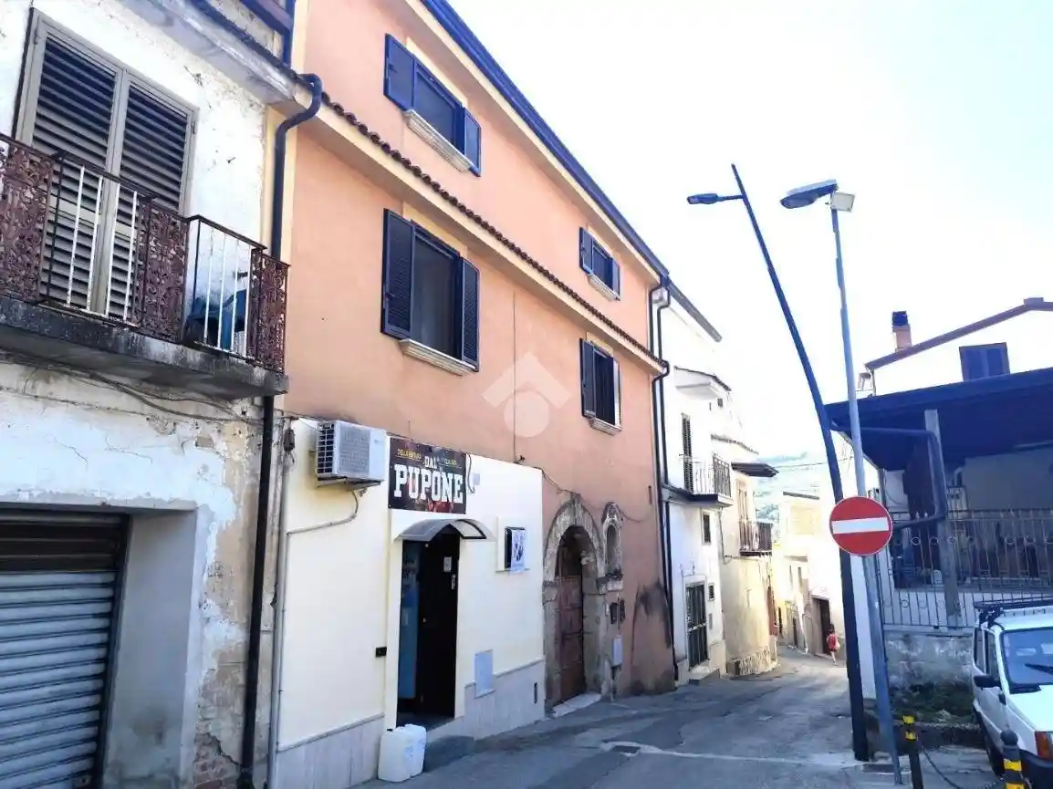Rustico - Casale in vendita a Cervino