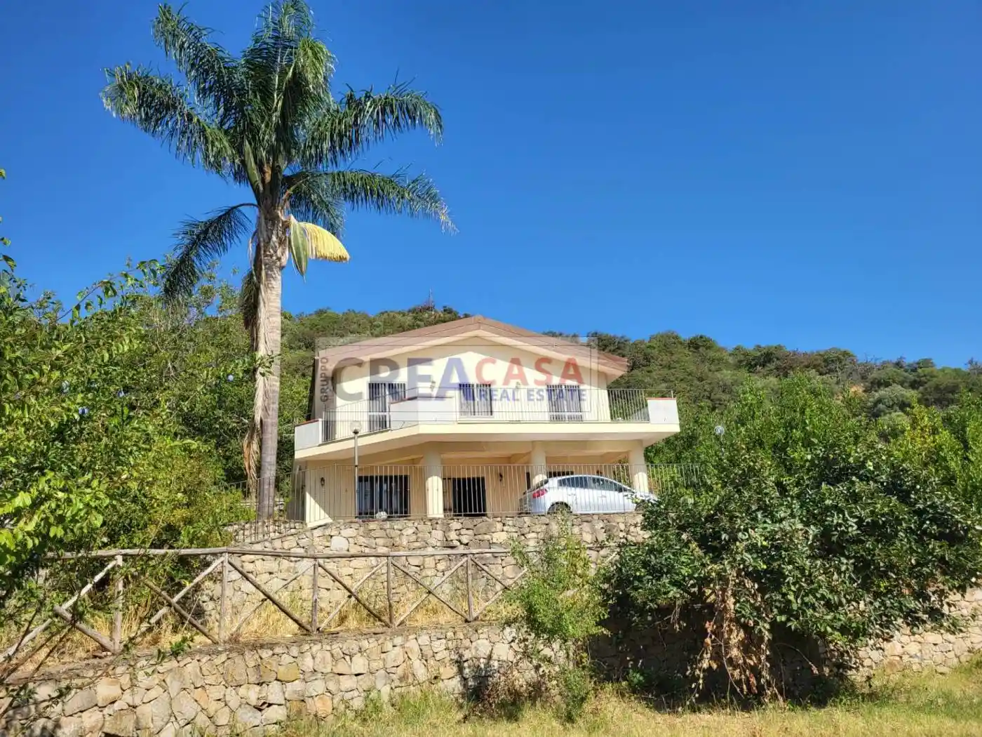 Villa in vendita a Francavilla di Sicilia