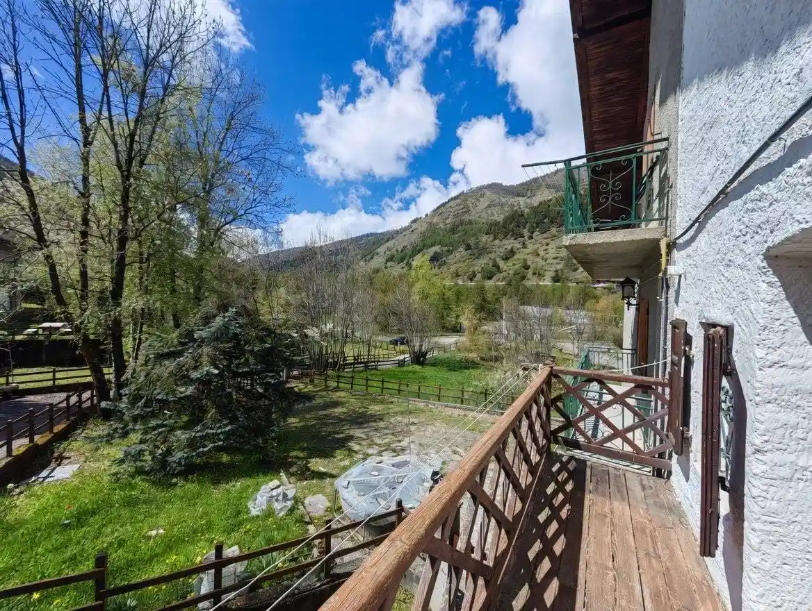 Rustico - Casale in vendita a Usseaux