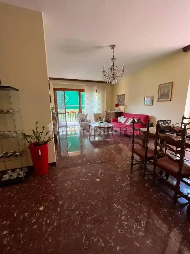Appartamento in vendita a Pavia