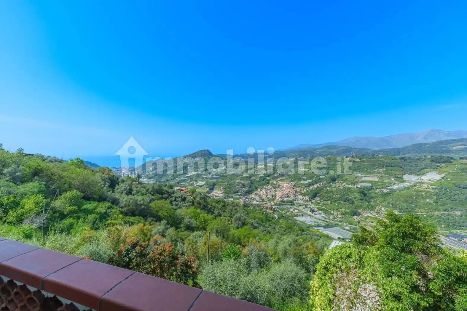 Villa in vendita a Vallebona