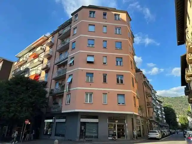 Appartamento in vendita a Como