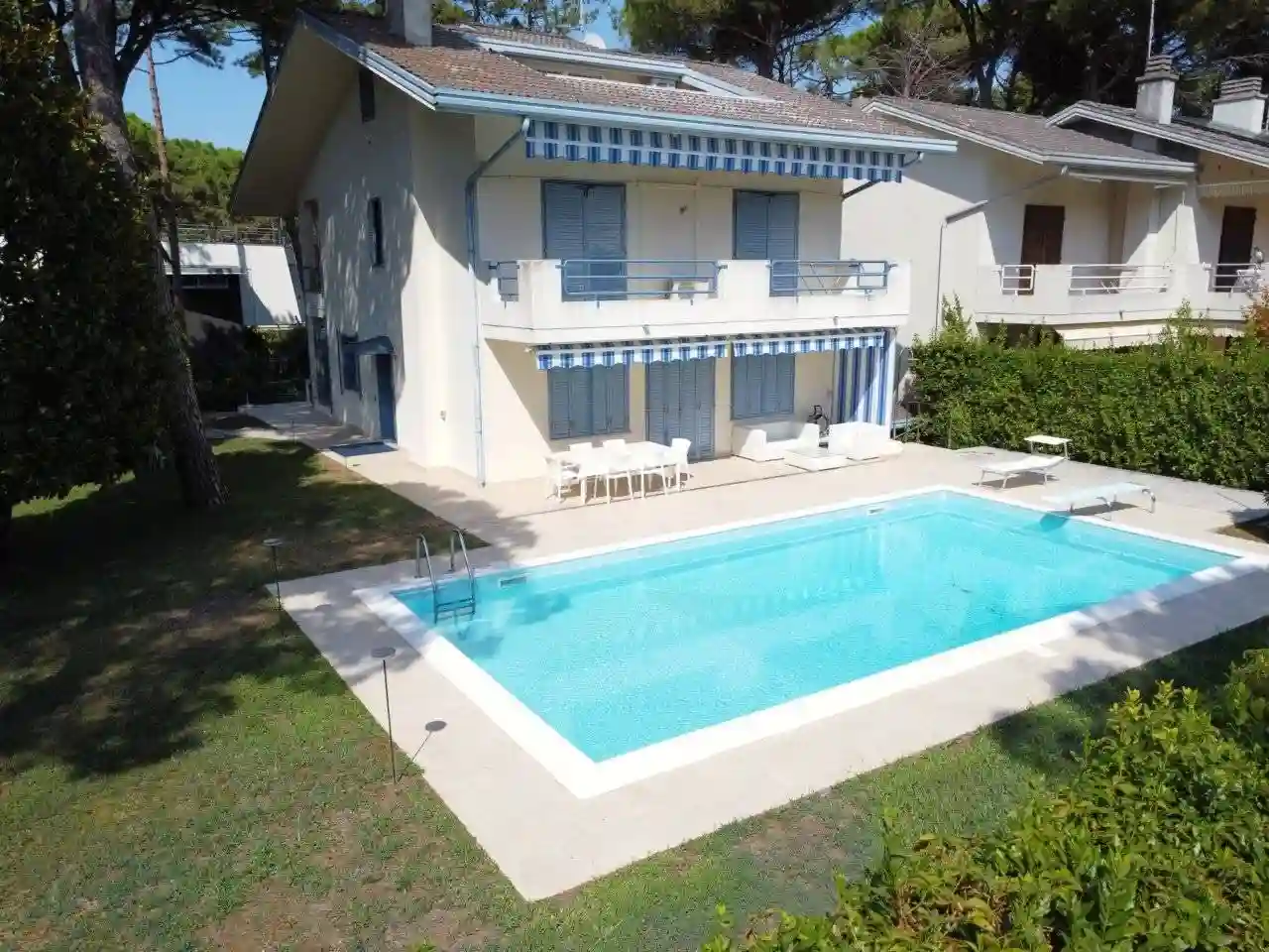 Villa - foto 3