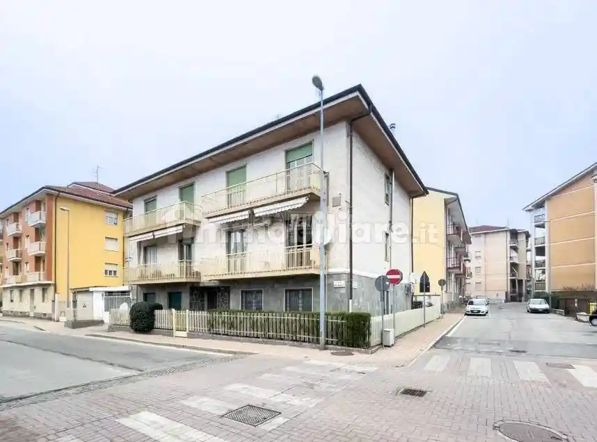 Appartamento in affitto a Trofarello