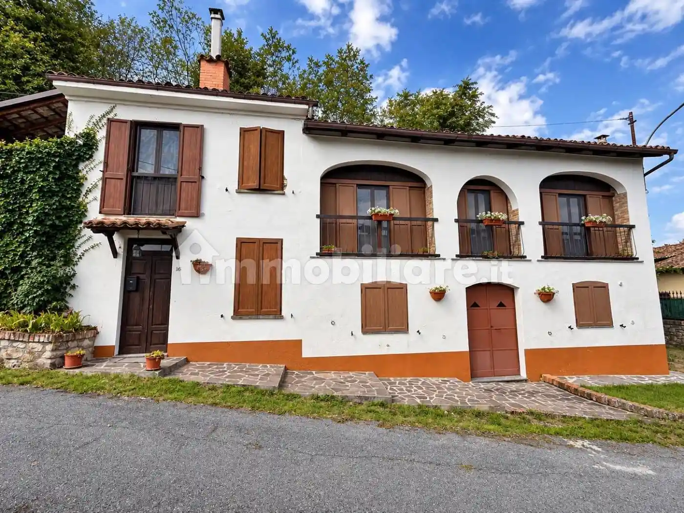 Casa indipendente in affitto a Godiasco Salice Terme