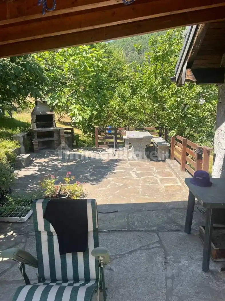 Casa indipendente in affitto a Montescheno
