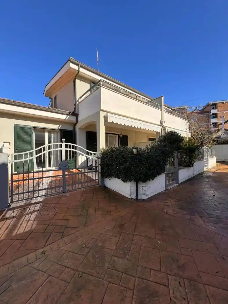 Villa in vendita a Anzio