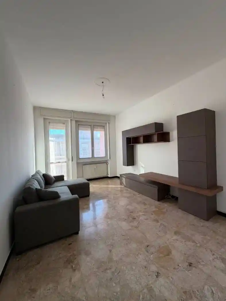 Appartamento in affitto a Voghera