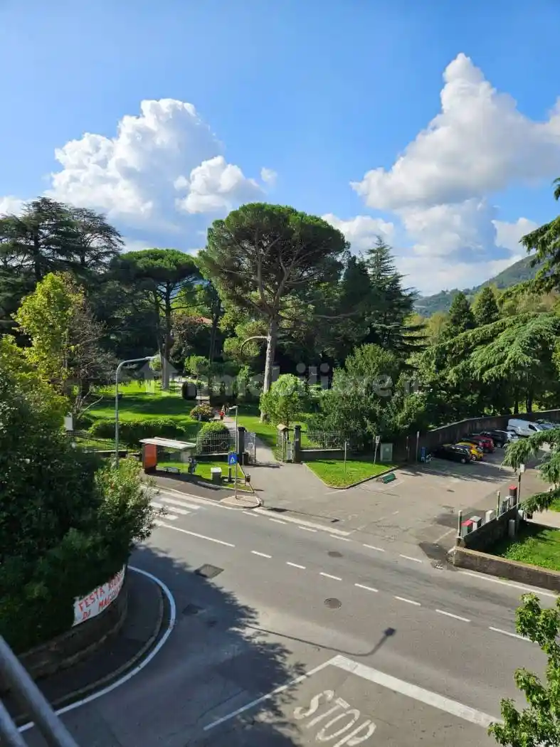 Appartamento in vendita a Lecco