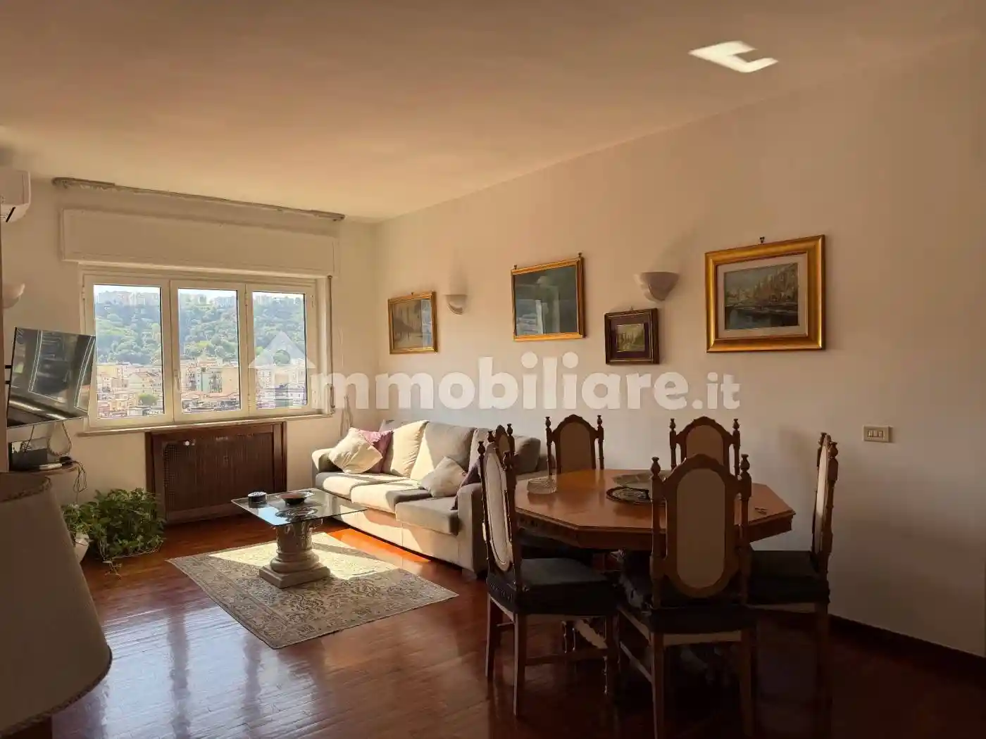 Appartamento in vendita a Napoli