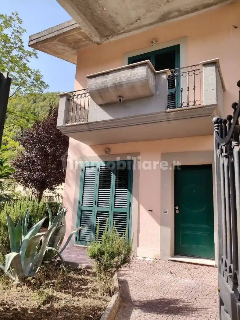Villa in vendita a Arrone