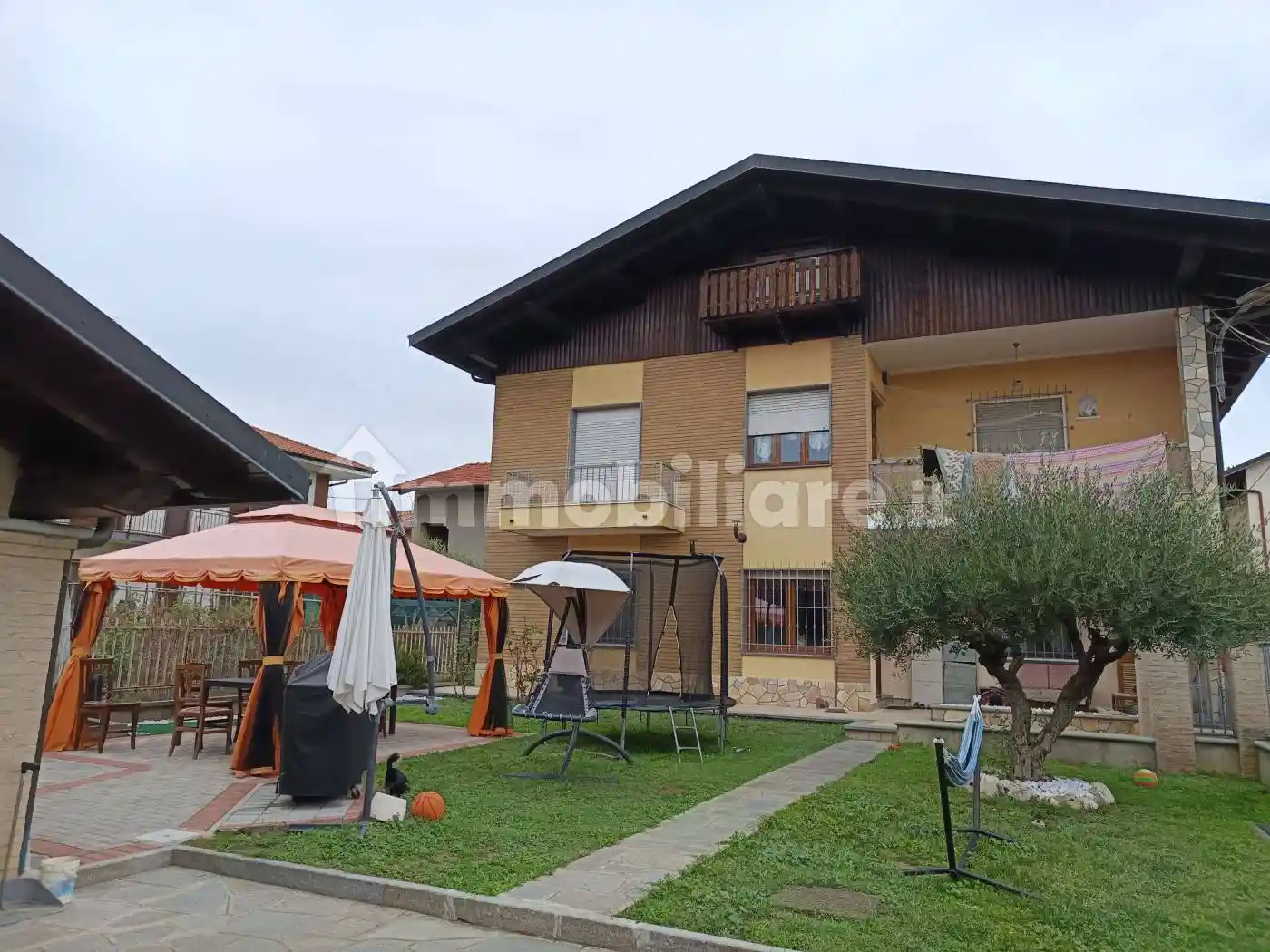 Villa in vendita a Vauda Canavese