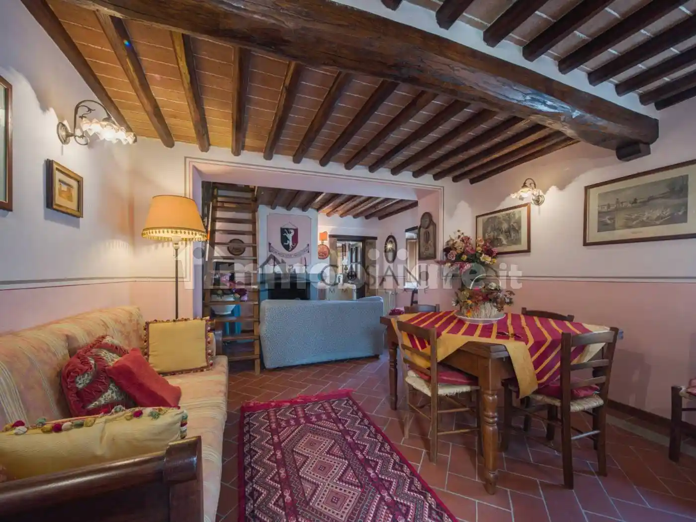 Casa indipendente in vendita a Camaiore
