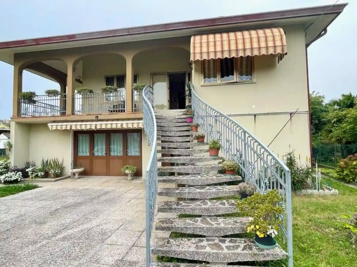 Villa - foto 2
