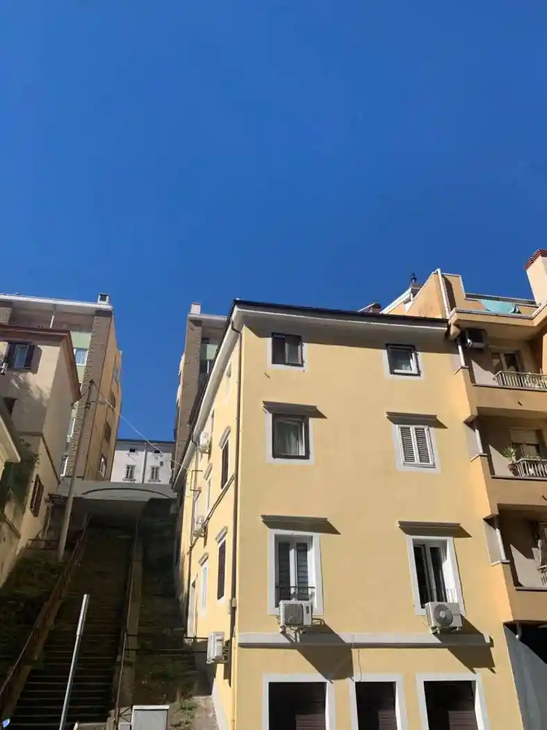 Appartamento in vendita a Trieste