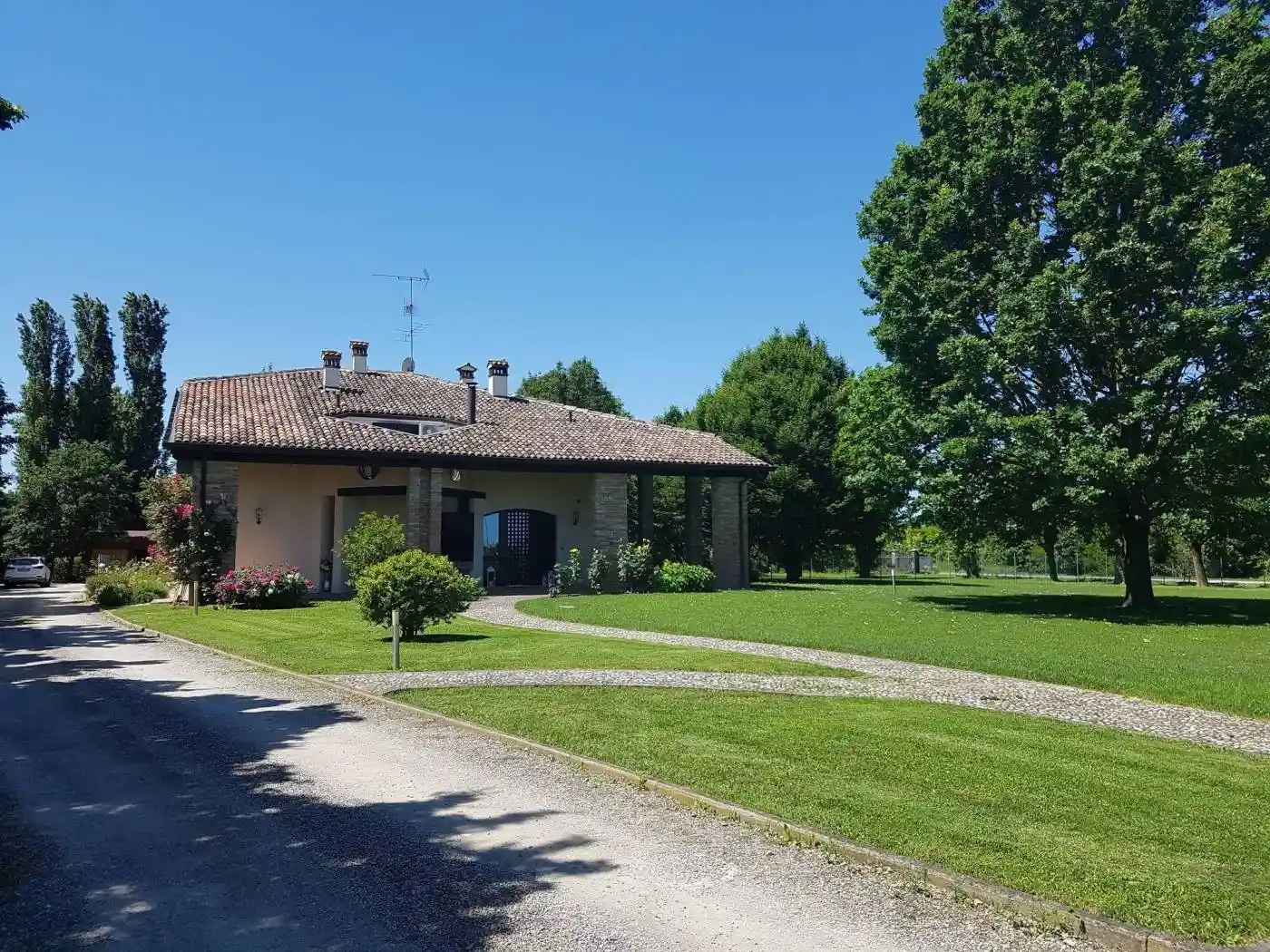 Villa in vendita a Sant'Agata Bolognese