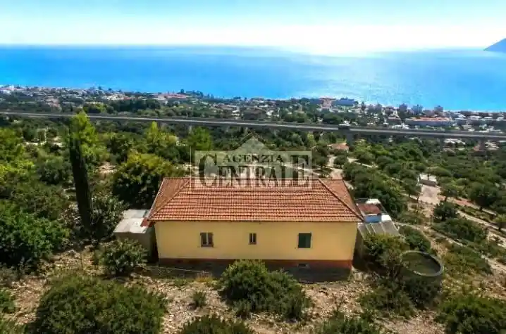 Villa in vendita a Sanremo