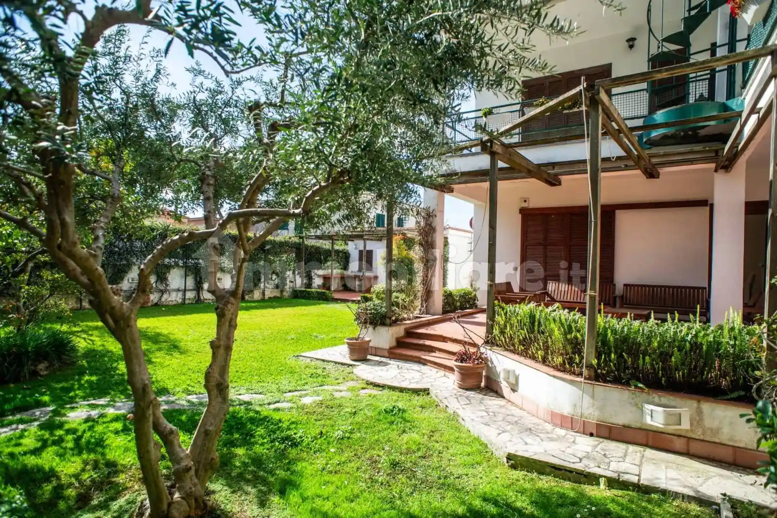 Villa in vendita a Santa Marinella