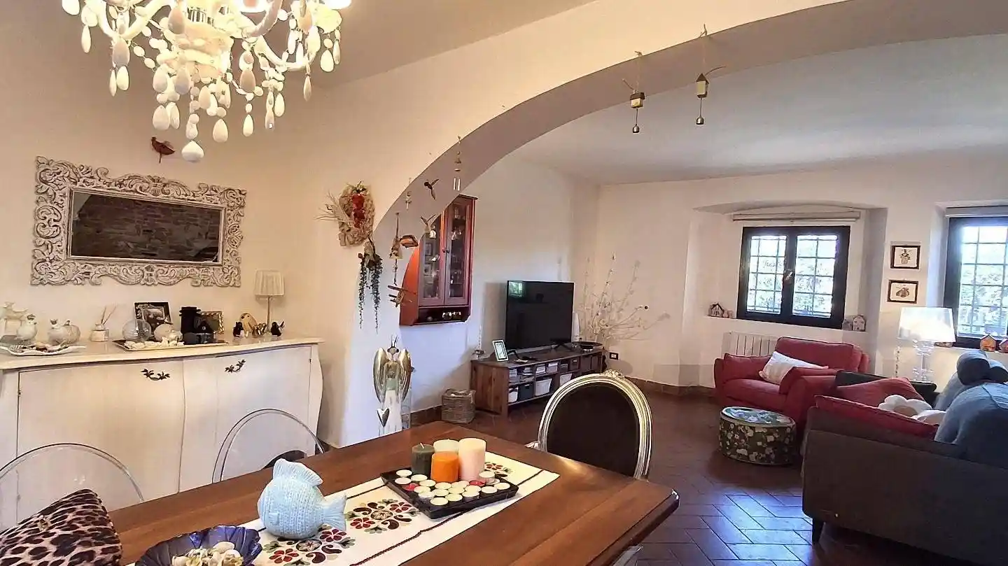 Casa indipendente in vendita a San Giuliano Terme