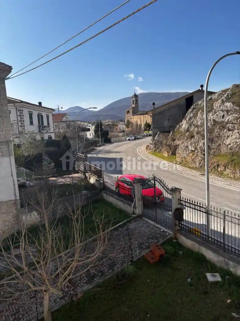Appartamento in vendita a Castelvecchio Subequo