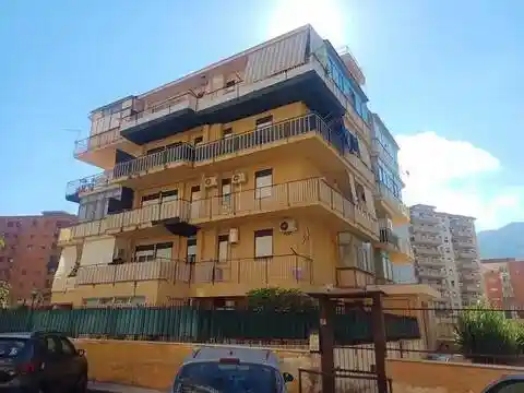 Appartamento in affitto a Palermo