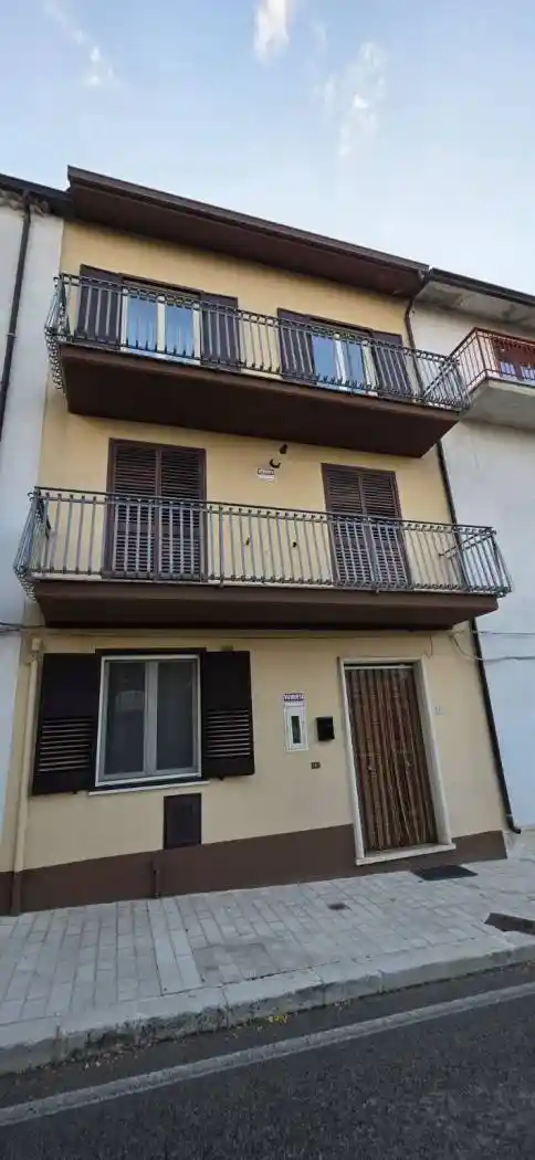 Casa indipendente in vendita a Guardia Lombardi