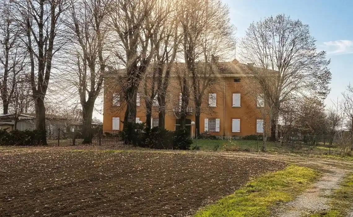 Villa in vendita a Parma