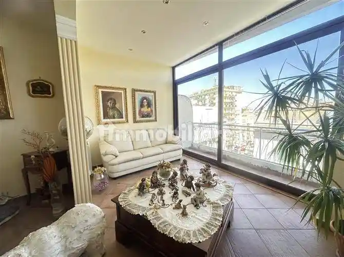Appartamento in vendita a Palermo
