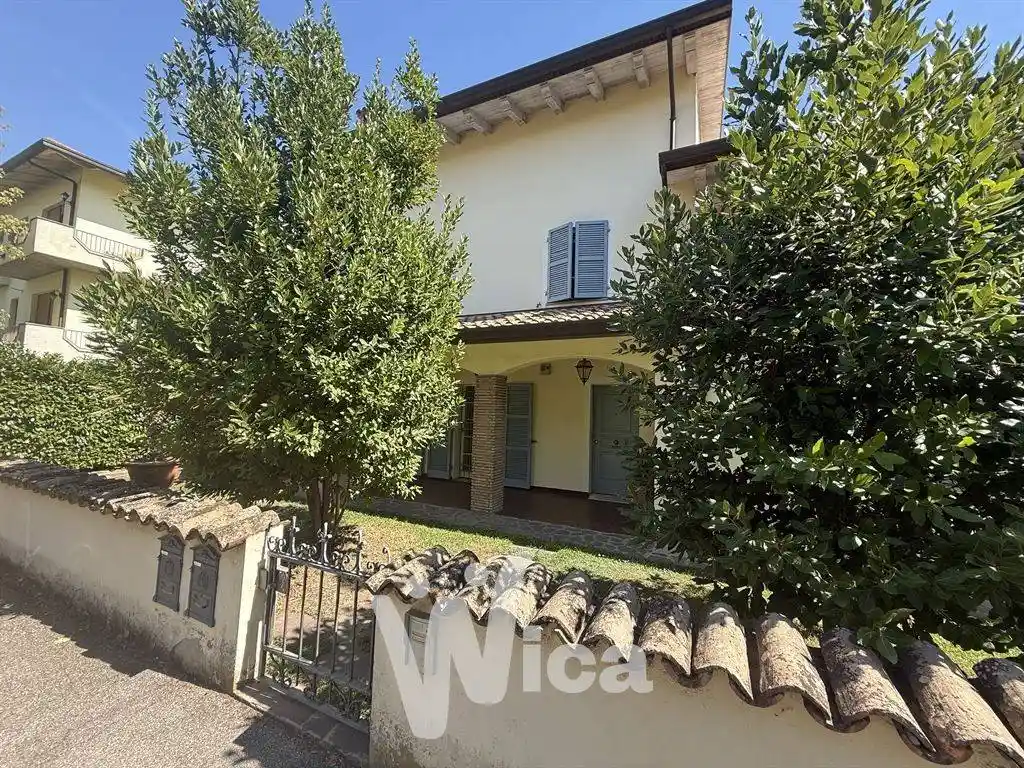 Villa in vendita a Cesena