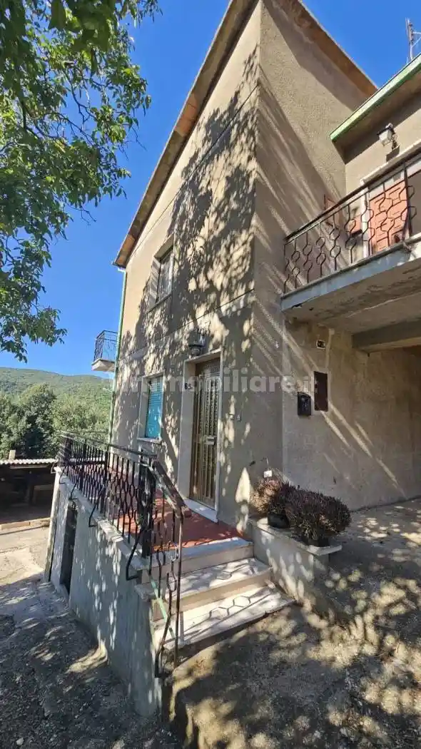 Casa indipendente in vendita a Amelia