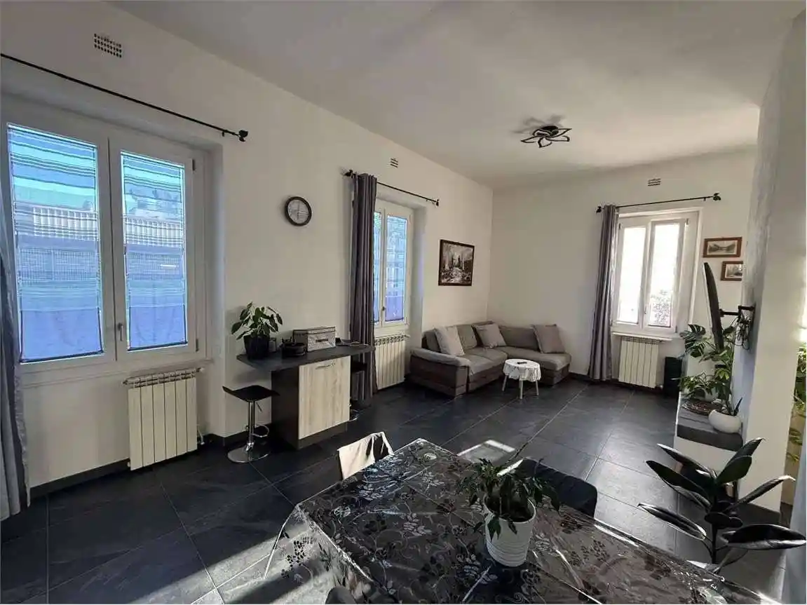 Villa in vendita a Borgomanero