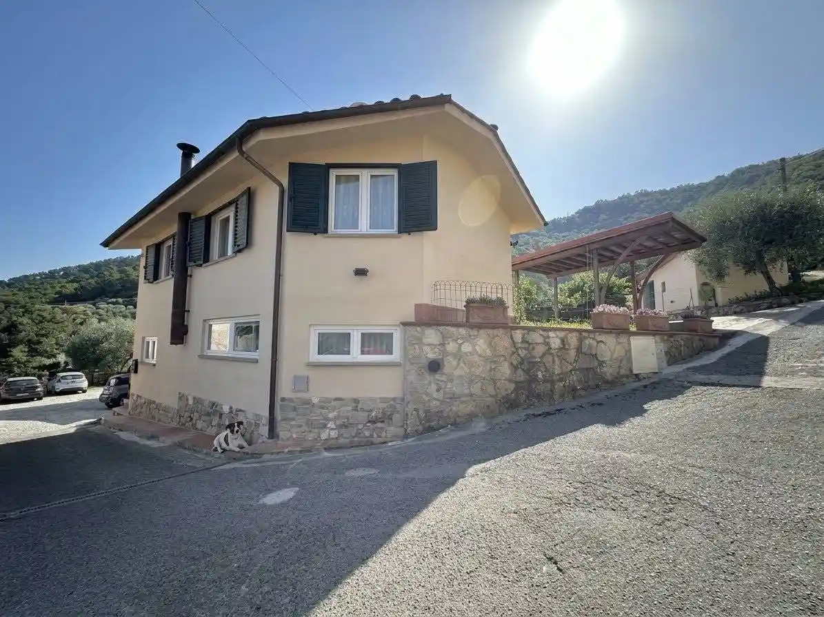Villa in vendita a Lucca