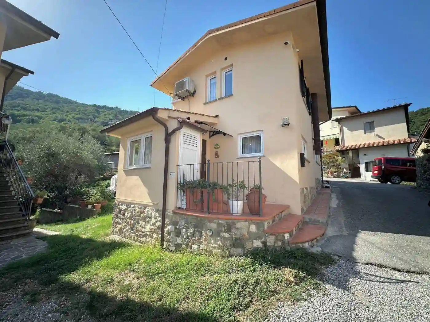 Villa - foto 2