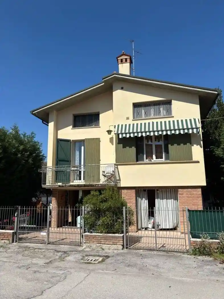 Casa indipendente in vendita a Ravenna
