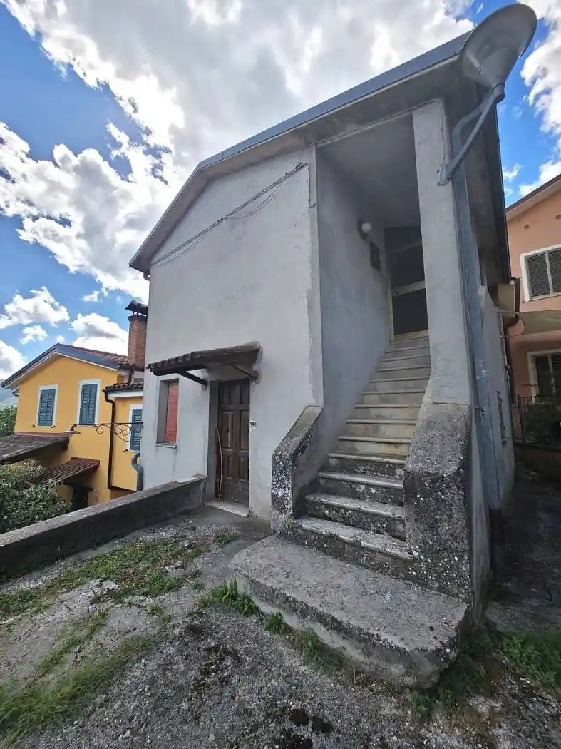 Casa indipendente in vendita a Terni
