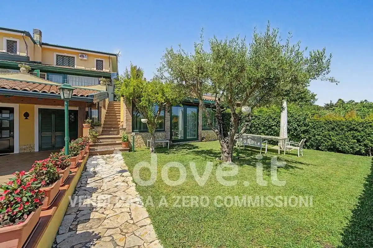 Villa in vendita a Trecastagni
