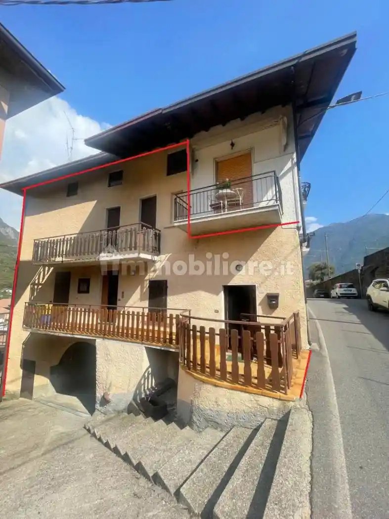 Casa indipendente in vendita a Darfo Boario Terme