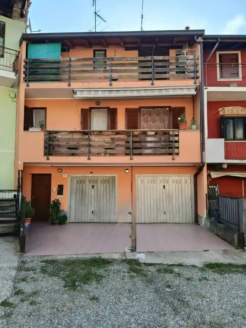 Casa indipendente in vendita a Gattico-Veruno