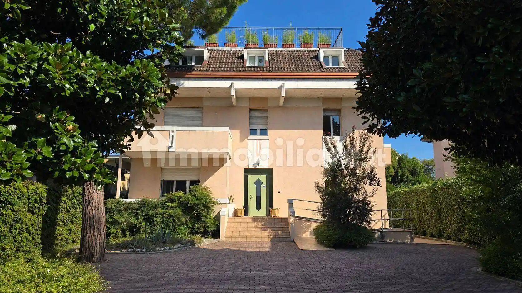 Appartamento in vendita a Desenzano del Garda