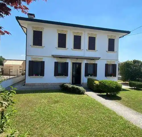 Villa in vendita a Adria