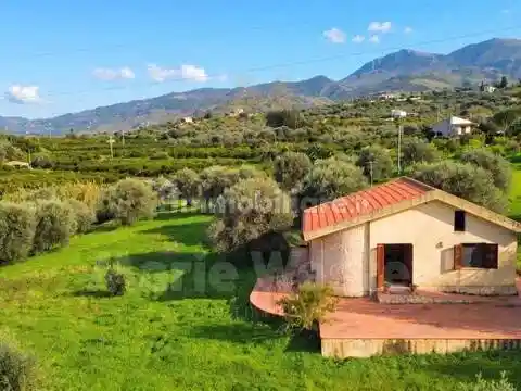Villa in vendita a Lascari
