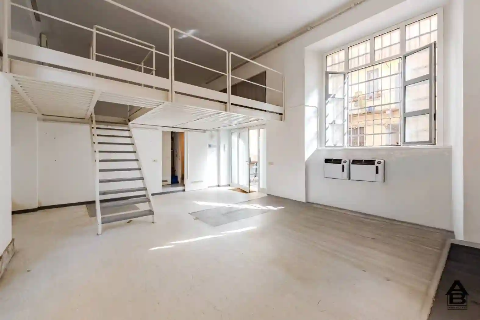 Loft - foto 2
