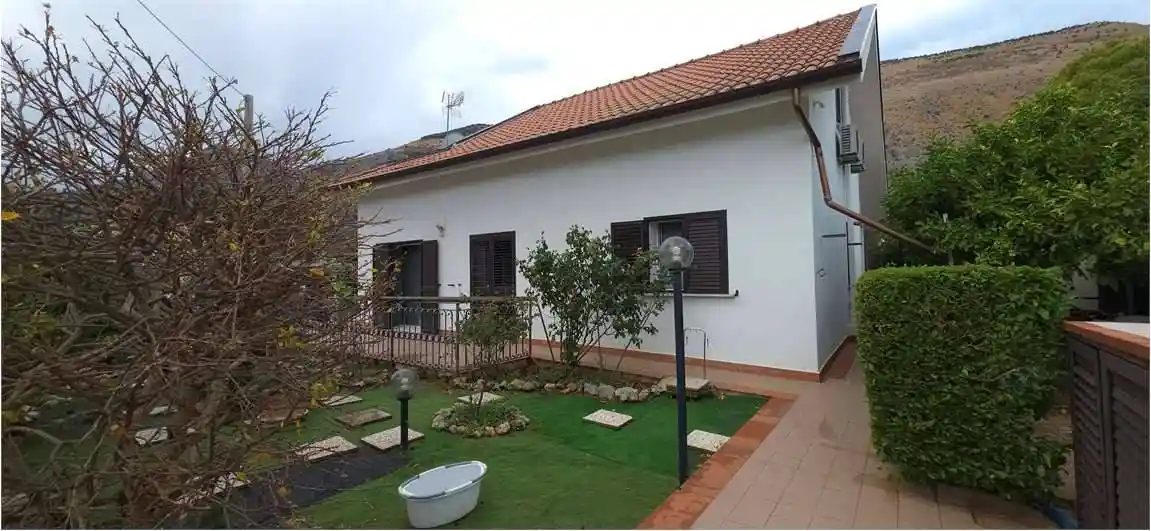 Villa in vendita a Carini
