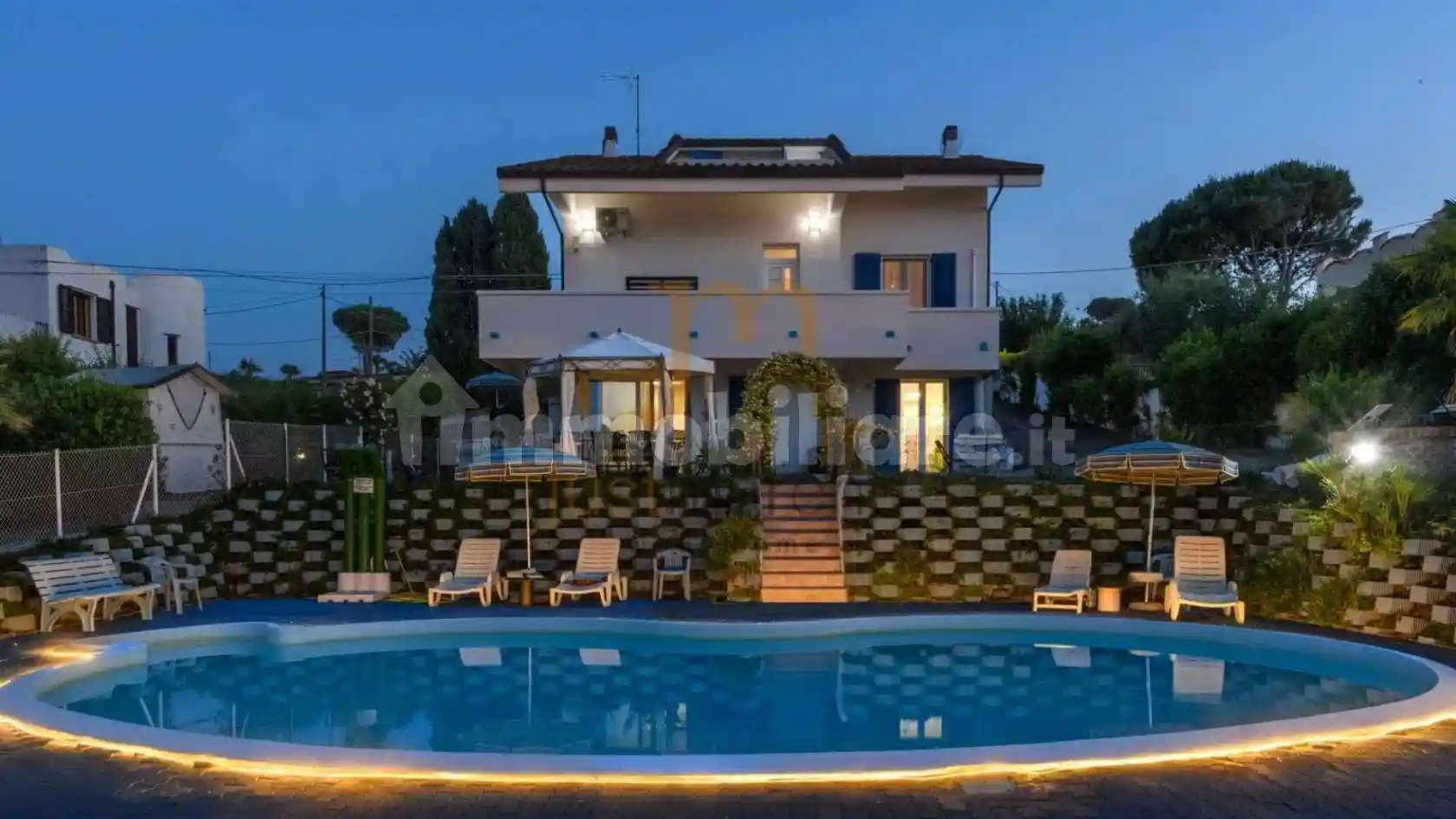 Villa in vendita a San Costanzo