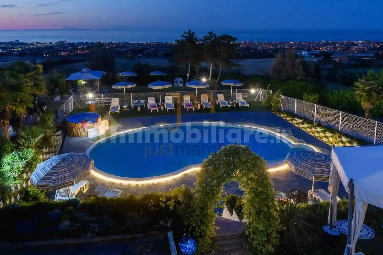 Villa - foto 3