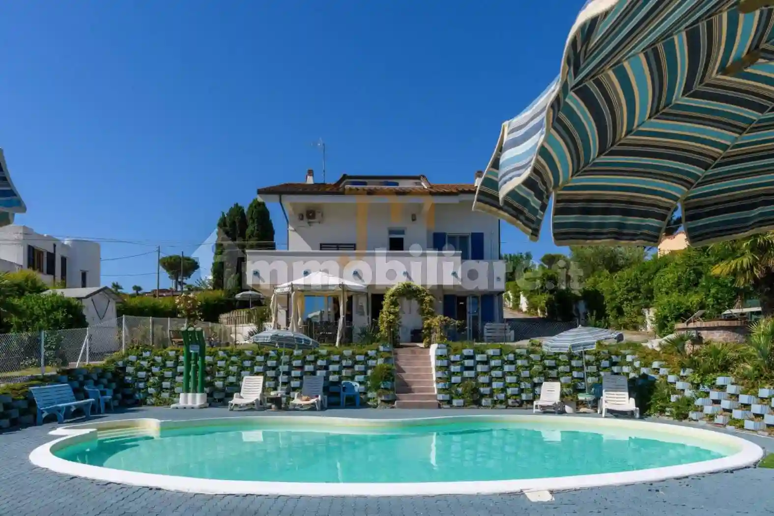 Villa - foto 5